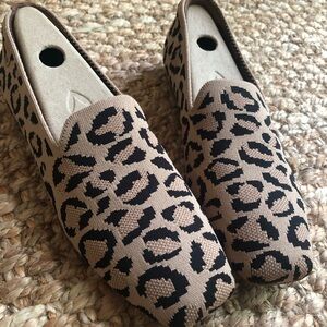 New: Vivaia. Square Toe Loafers. Samantha. Size 39.5
